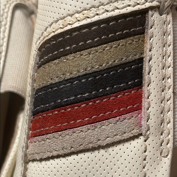 Tod\'s Gommini White Slip-On Driving Loafers Side Suede Stripes Moccasin Unisex main image 2
